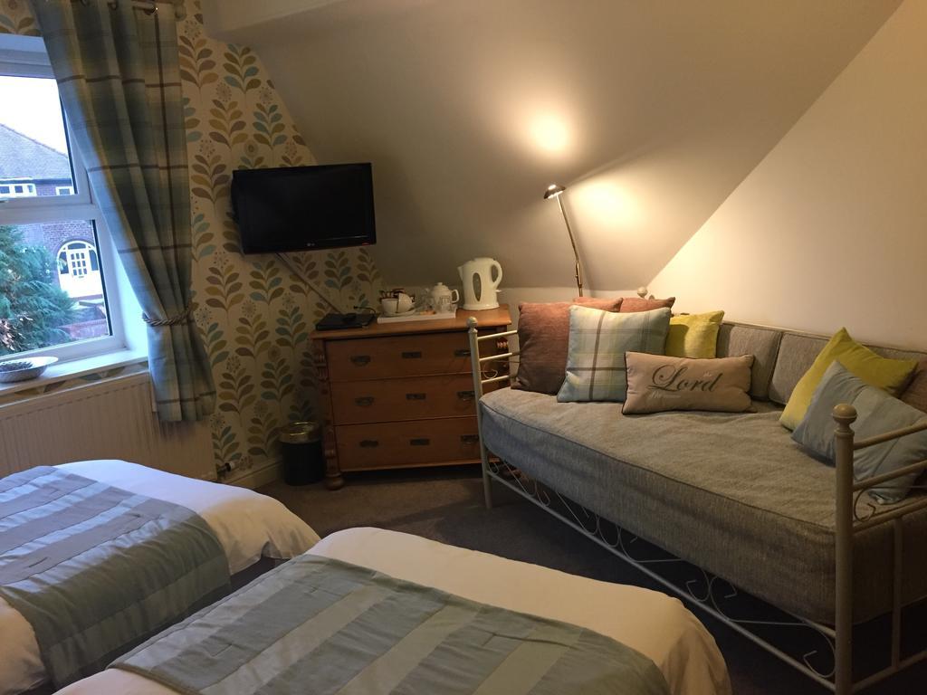 Bishops Guest Accommodation Йорк Стая снимка