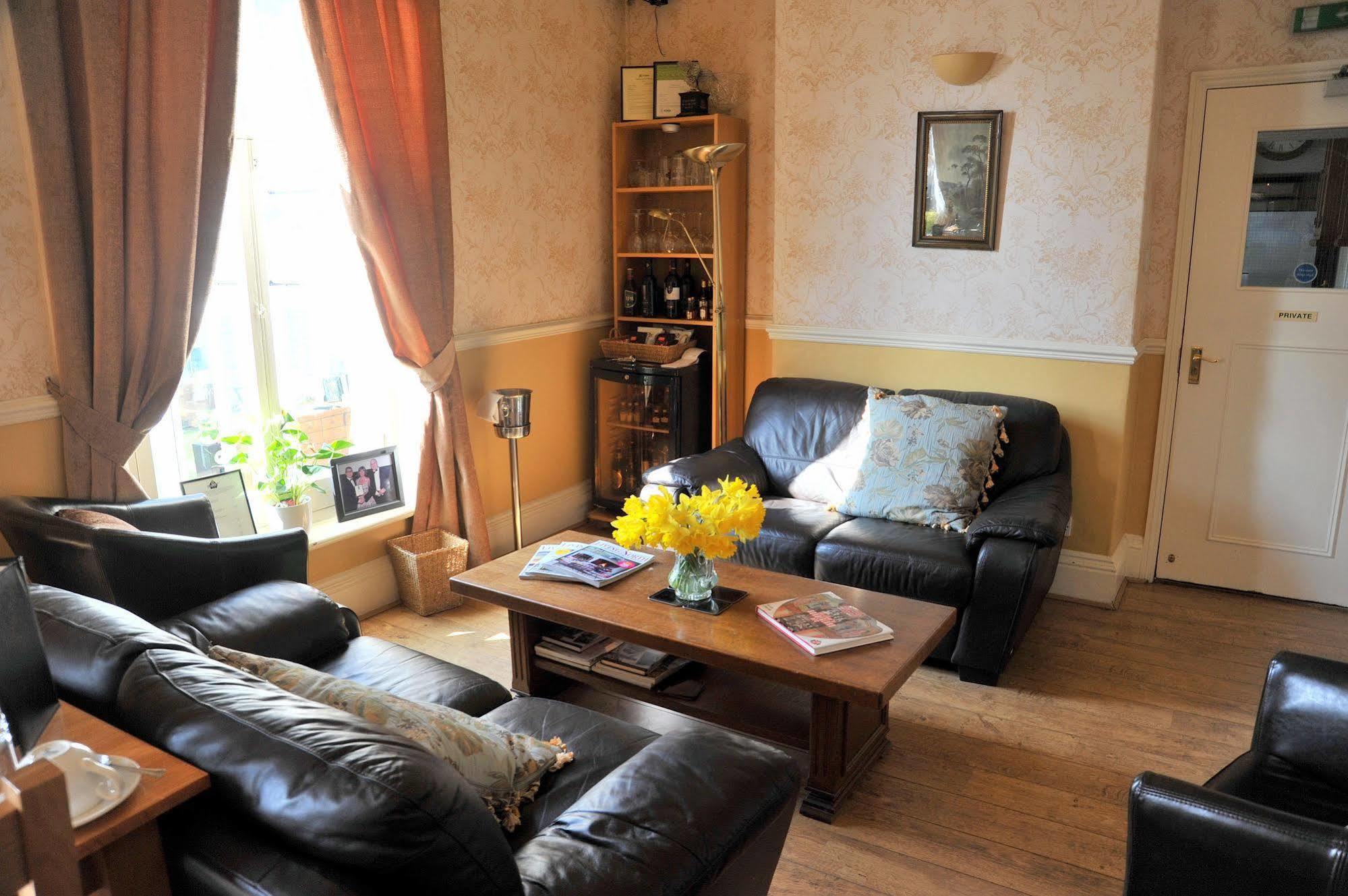 Bishops Guest Accommodation Йорк Екстериор снимка